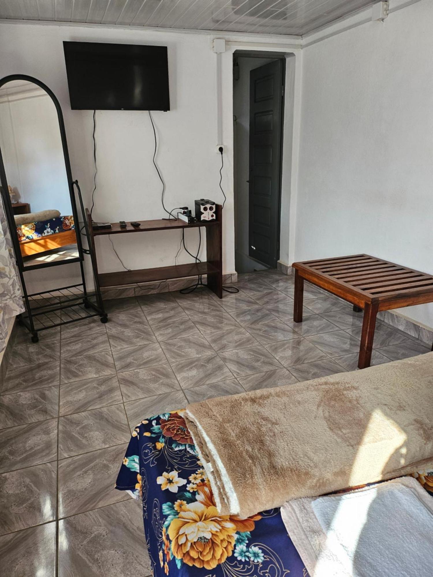 Chez Joel Bed and Breakfast Antsirabe Buitenkant foto